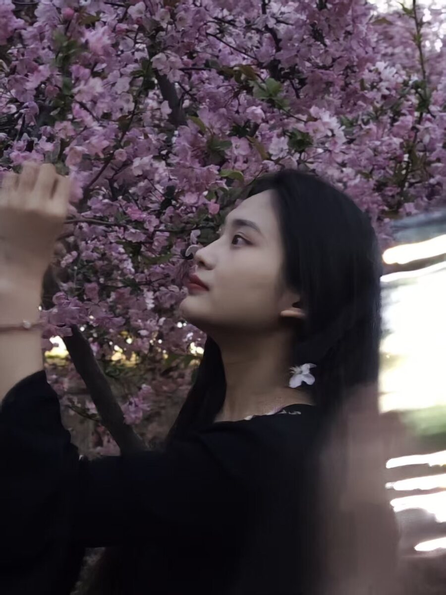 曹若冰